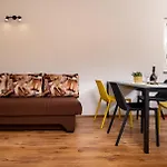 & Fam Ribaric Apartamento Banjol
