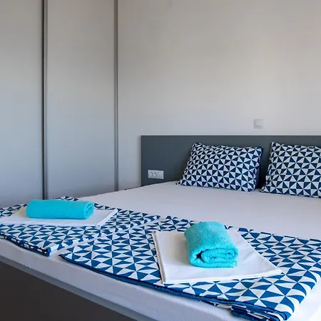 & Fam Ribaric Apartman Banjol