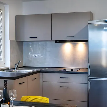 & Fam Ribaric Банёл