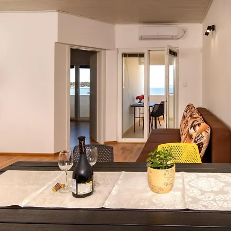 & Fam Ribaric Apartment