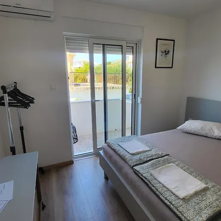 Apartments&rooms Fam Ribarić