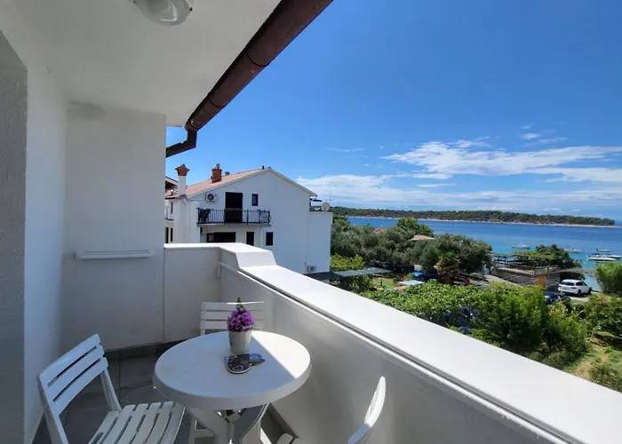 & Fam Ribaric Apartamento Banjol