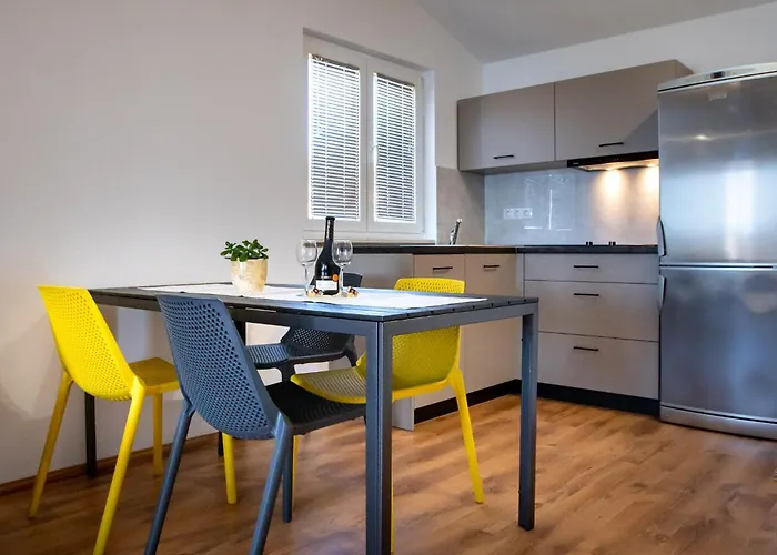 & Fam Ribaric Apartamento